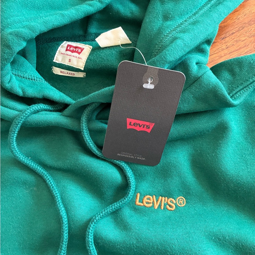 Levi's Kelly Green NWT sweatshirt Pullover